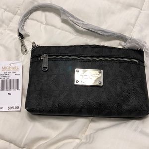 Michael Kors Wristlet